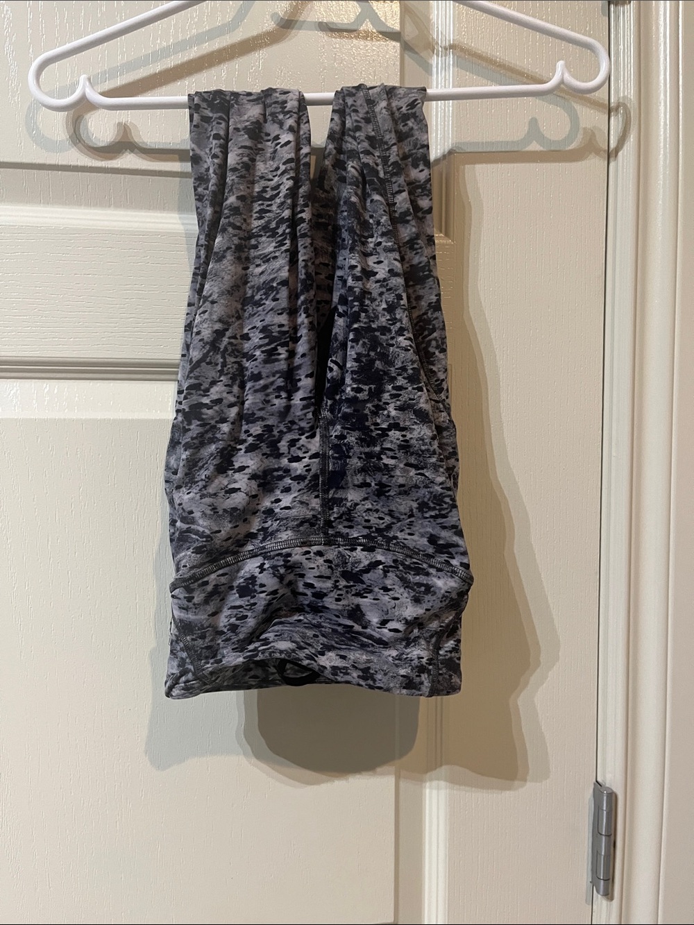 lululemon Black and Gray Speckle leggings